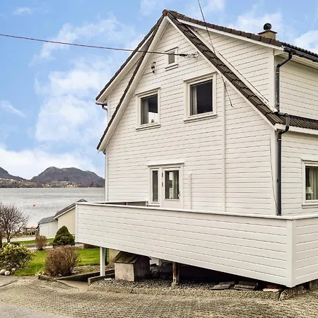 Holiday home Lovely In Sandnes With House Sea View